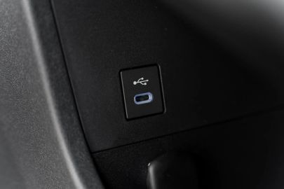 Car image 39