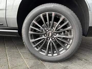 Car image 46