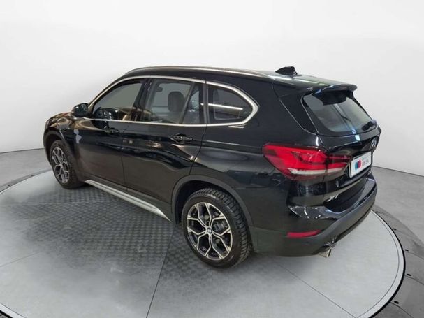 BMW X1 sDrive18d Advantage 110 kW image number 9