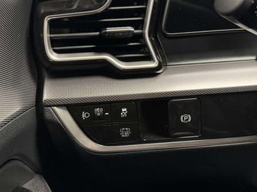 Car image 36