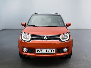 Car image 4