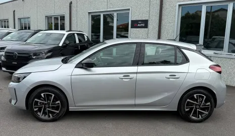 Car image 5