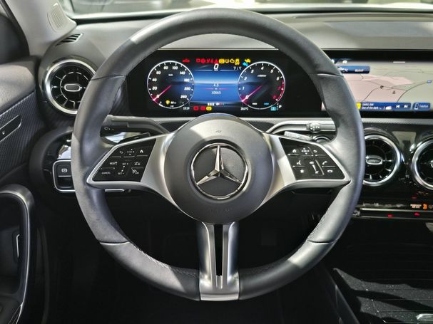 Mercedes-Benz A 180 100 kW image number 17