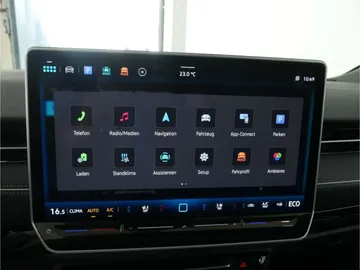 Car image 33