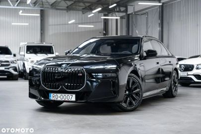 Car image 40
