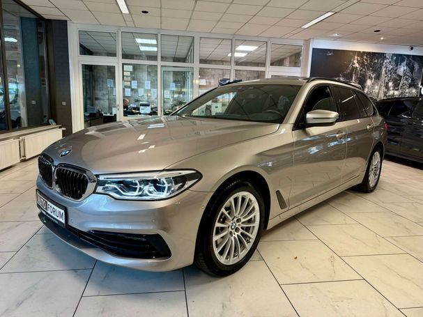 BMW 530i Touring xDrive 185 kW image number 1