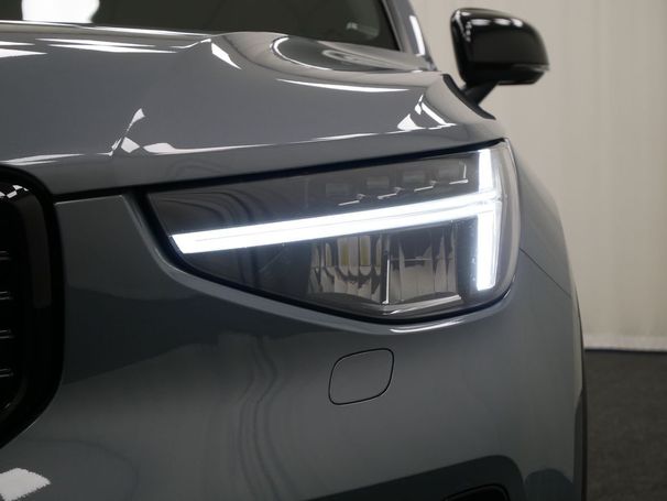 Volvo XC40 Recharge T4 Plus Dark 157 kW image number 21