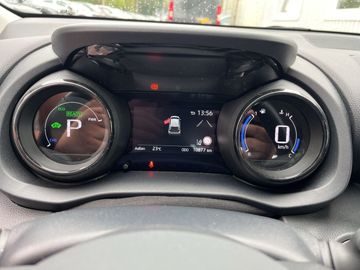 Car image 12