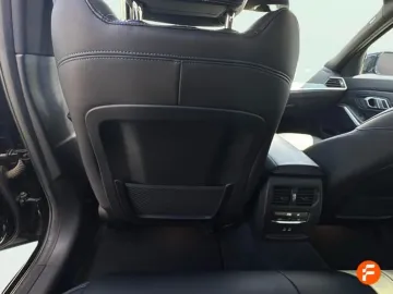 Car image 34