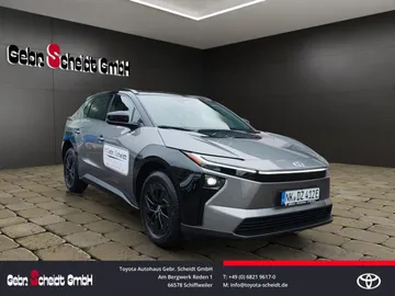 Car image 2
