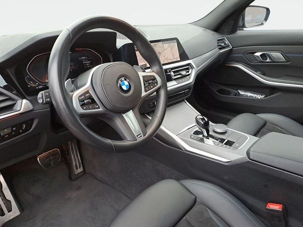 BMW 340i xDrive Touring 275 kW image number 12