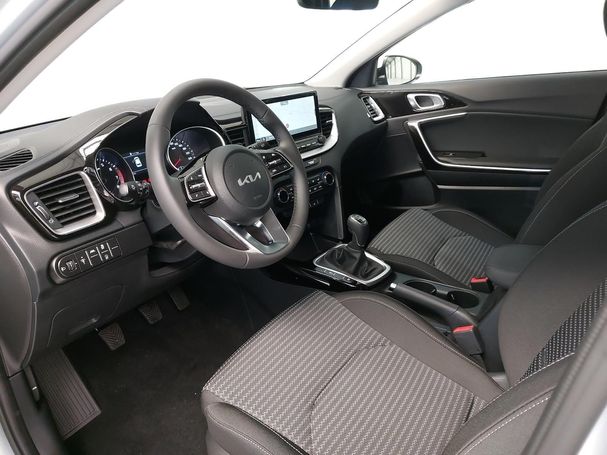 Kia Ceed 1.5 T-GDI Vision 103 kW image number 20