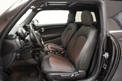 Car image 36