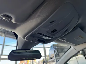 Car image 42