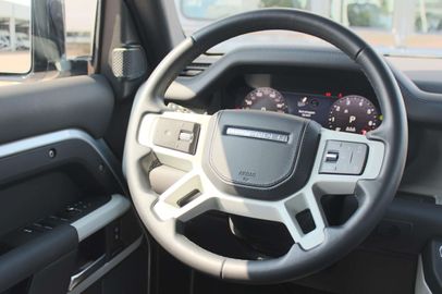 Car image 37