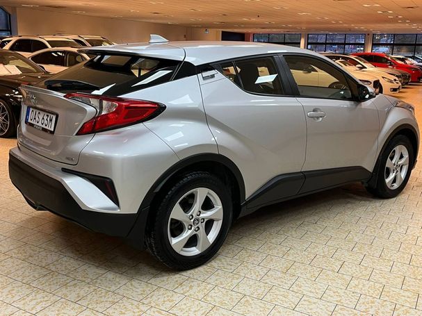 Toyota C-HR 1.2 Turbo AWD 85 kW image number 6