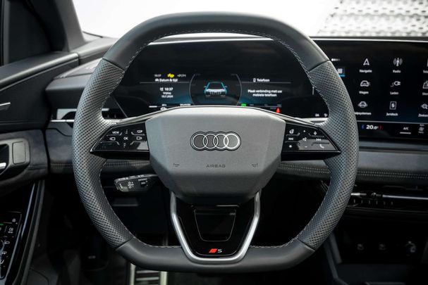 Audi Q6 55 e-tron 285 kW image number 16