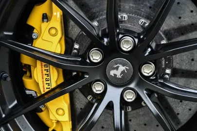 Car image 28