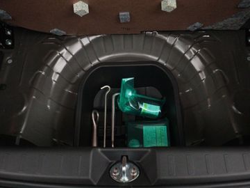 Car image 31