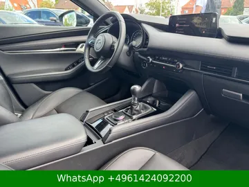 Car image 27