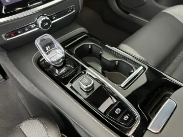 Car image 50