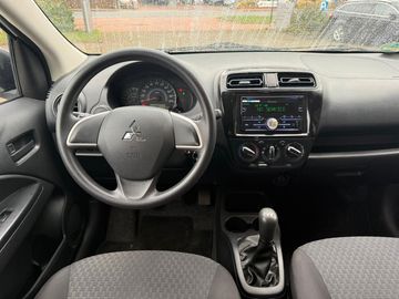 Car image 11