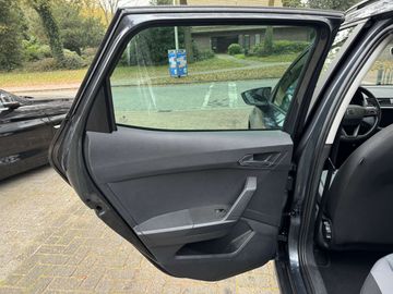 Car image 31