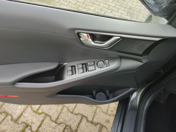 Hyundai Ioniq Hybrid 104 kW image number 15