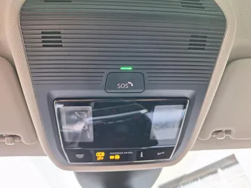 Car image 34