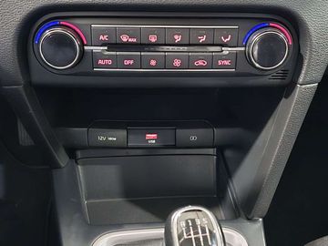 Car image 30