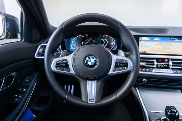 BMW 320i 135 kW image number 7