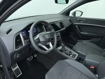Car image 34