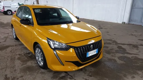 Car image 3