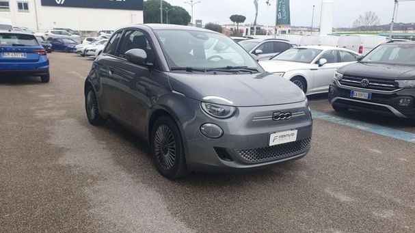 Fiat 500 e 70 kW image number 2