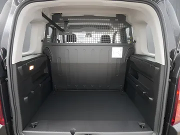 Car image 38