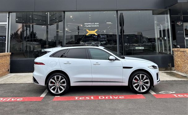 Jaguar F-Pace AWD 221 kW image number 3