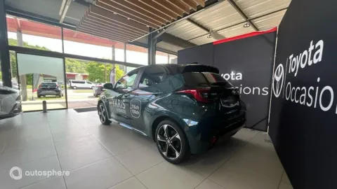 Car image 5
