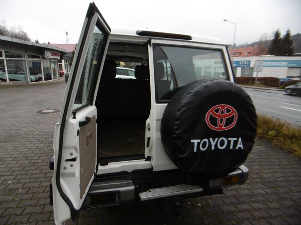 Toyota Land Cruiser 170 kW image number 6