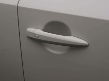 Car image 48