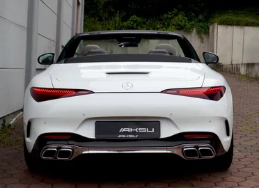 Car image 32