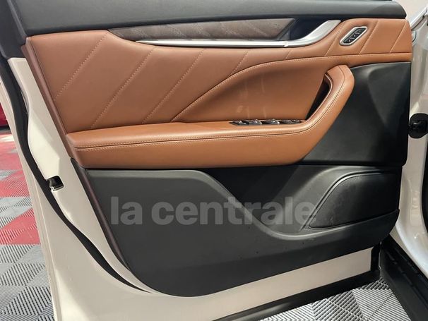 Maserati Levante Q4 GranLusso 257 kW image number 29