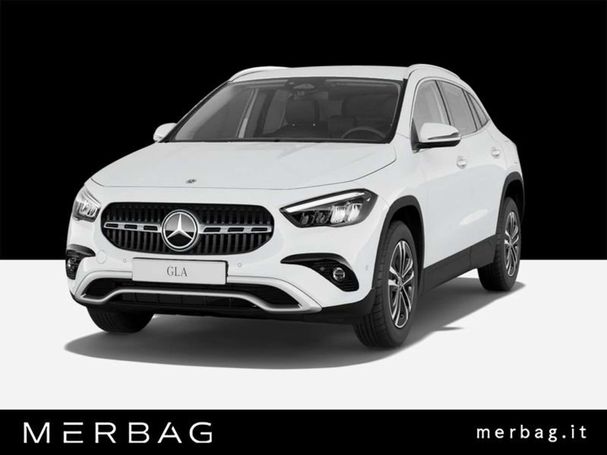 Mercedes-Benz GLA 180 100 kW image number 1