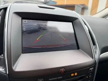 Car image 35
