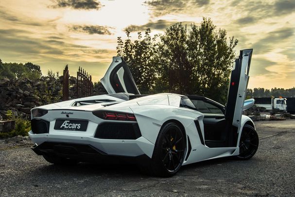 Lamborghini Aventador Roadster LP700 4 515 kW image number 5