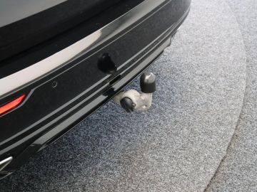 Car image 43