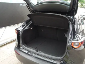 Car image 28