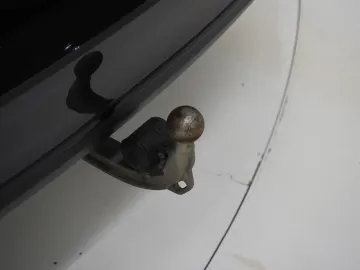 Car image 45