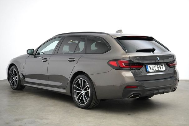 BMW 530i Touring 135 kW image number 2