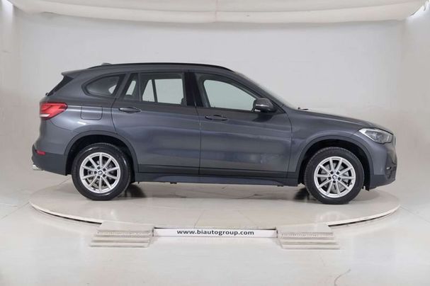 BMW X1 sDrive18d Advantage 110 kW image number 6