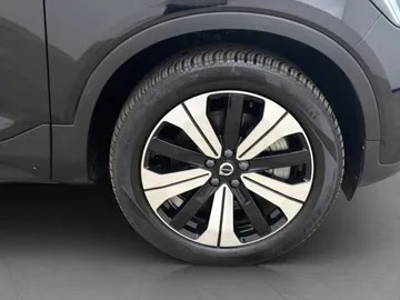 Car image 36